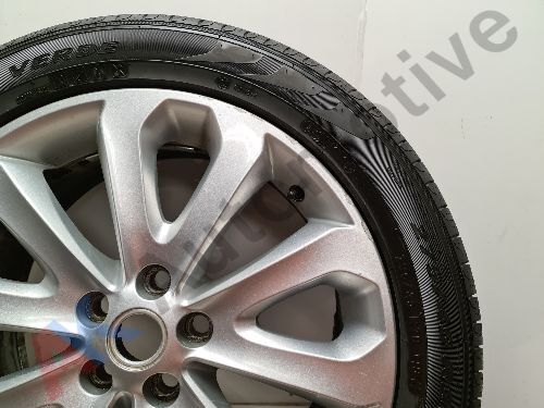 Land Rover Range Rover Discovery Sport Vouge - 20 Inch Alloy Wheel and Tyre