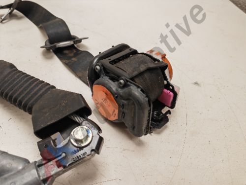 Nissan Qashqai J11 13-21 Front Seat Belt and Pretensioner Right