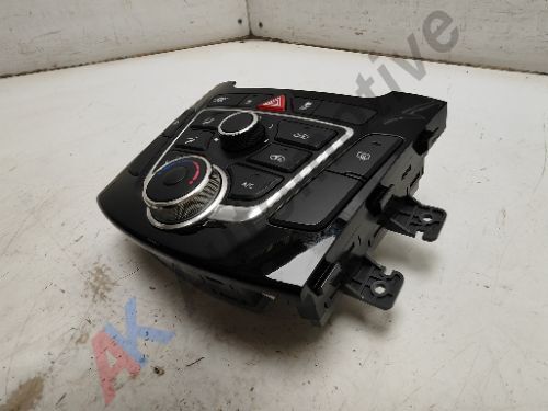 Hyundai I30 MK2 GD 11-18 Heater Climate AC Control Switch Panel