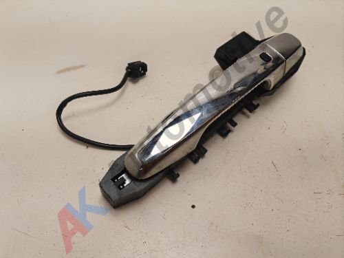Mitsubishi L200 MK5 15-19 Front Exterior Door Handle Chrome Keyless Entry Left